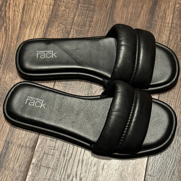 Nordstrom Rack Black Koda Slide Sandals - Picture 4 of 4
